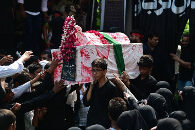 Indien, Taboot-Prozession am Ende des heiligen Monats Muharram in Prayagraj