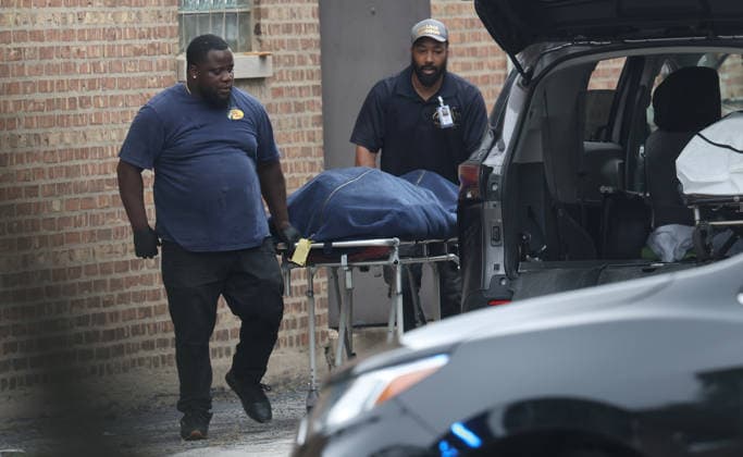 USA, Razzia in Bestattungsinstitut in Chicago