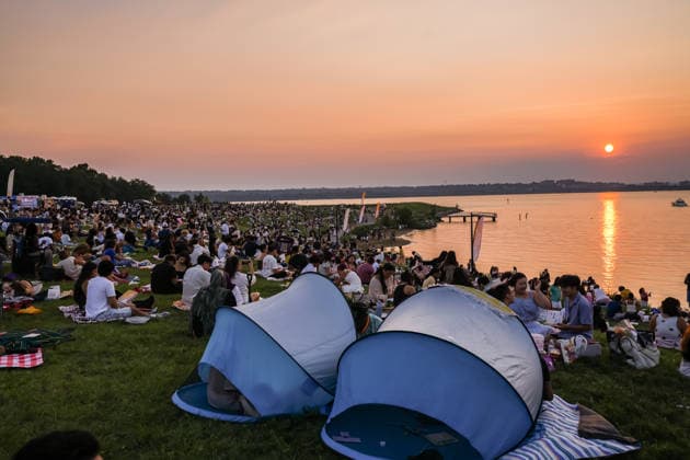 USA, Water Lantern Festival in Maryland