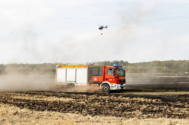 NRW, Flächenbrand in Buschhoven