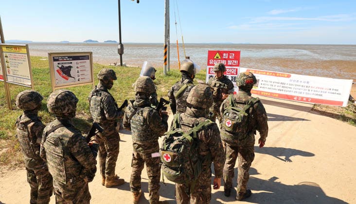 Südkorea, Einsatz zur Beseitigung von aus Nordkorea angeschwemmten Landminen