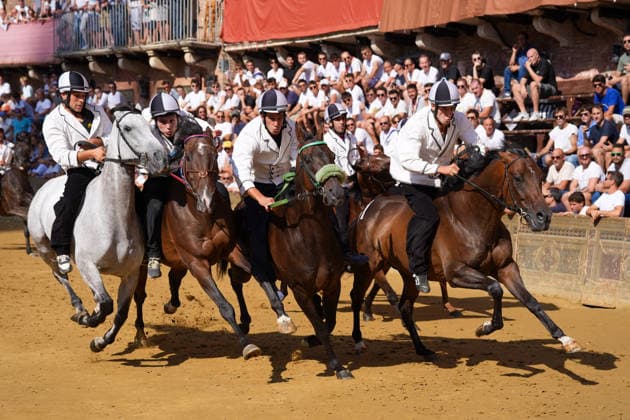 Italien, Traditionelles Pferderennen Palio in Siena