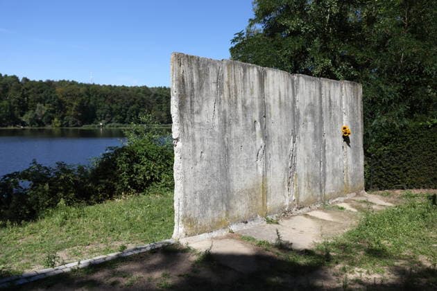 Brandenburg, Gedenken an 65 Jahre Mauerbau an der Mauergedenkstätte Griebnitzsee in Potsdam