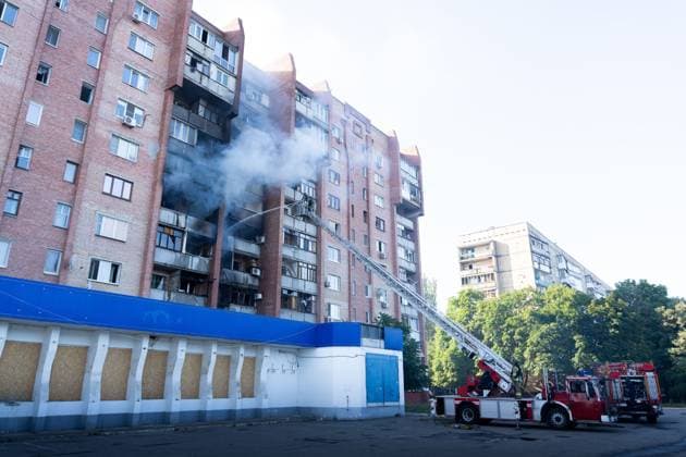 Ukraine-Krieg, Schäden nach russischem Luftangriff auf Lager in Kramatorsk