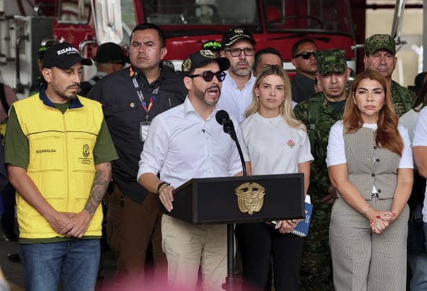 Schweres Erdbeben in Kolumbien, Abelardo de la Espriella besucht Pereira