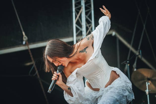Music, Syd for Solen in Kopenhagen, Brimheim