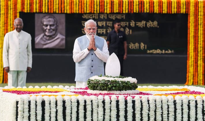 ndien, Narendra Modi ehrt Atal Bihari Vajpayee in Neu-Delhi