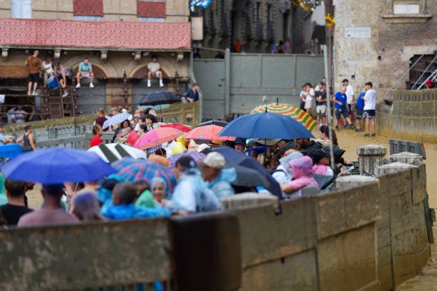Italien, Traditionelles Pferderennen Palio in Siena verschoben