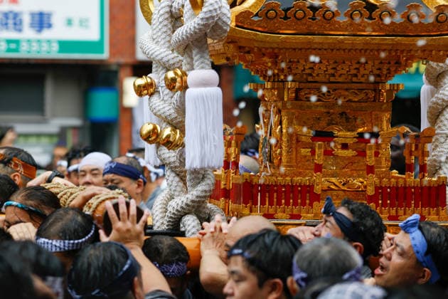 Japan, Fukagawa Hachiman Festival in Tokio