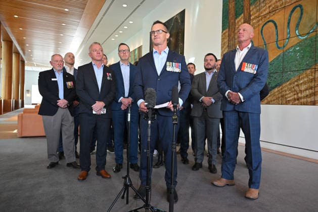 Australien, Veteranenvertreter bei Pressekonferenz in Canberra