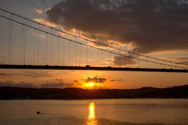 Türkei, Sonnenaufgang am Bosporus