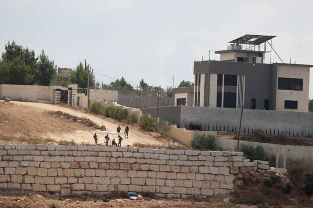 Westjordanland, Siedler blockieren Häuser von palästinensischen Familien nahe Nablus in Qusra