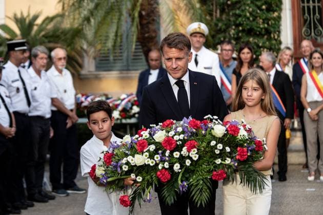 Frankreich, Emmanuel Macron bei Zeremonie zum 82. Jahrestag der Provence-Landung in Bormes-les-Mimosas