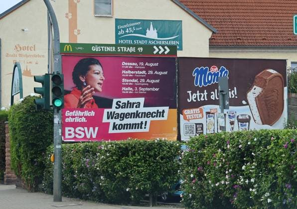 Sachsen-Anhalt, Plakate zur Landtagswahl in Aschersleben
