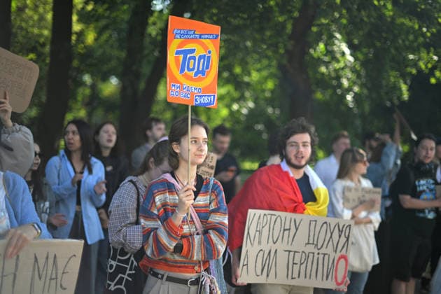 Ukraine, Protest gegen die Absetzung von Verteidigungsminister Mychajlo Fedorow in Kyjiw