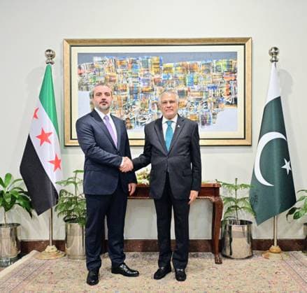 Pakistan, Außenminister Mohammad Ishaq Dar trifft Amtskollegen aus Syrien