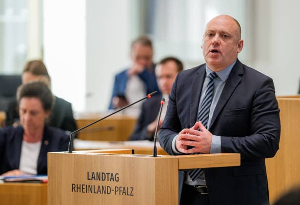 Rheinland-Pfalz, Sitzung im Landtag in Mainz
