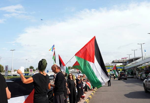 Italien, pro-palästinensischer Protest am Flughafen von Mailand