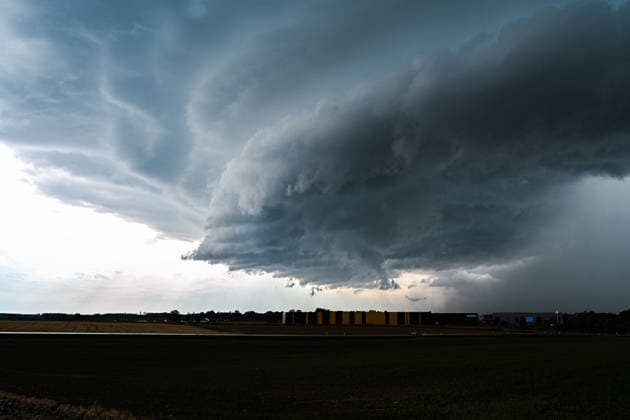 Bayern, Gewitterzelle über Odelzhausen