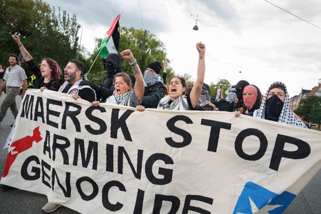 Dänemark, Protest gegen Waffenlieferungen bei Maersk in Kopenhagen