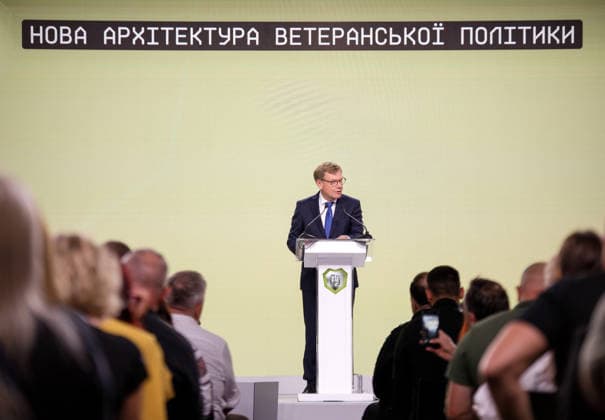 Ukraine, Johann Wadephul spricht beim Neunten Internationalen Veteranenforum in Kyjiw