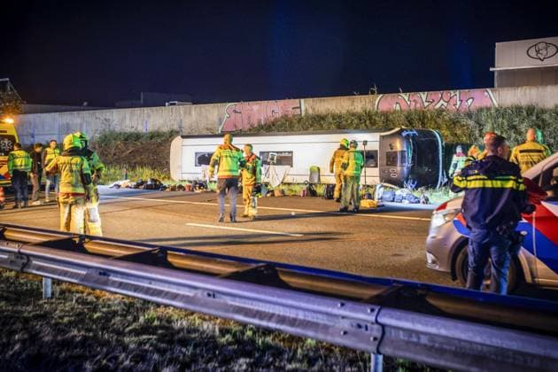 Niederlande, Schwerer Unfall mit Reisebus auf der A28 bei Wezep