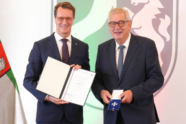 NRW, Arndt G Kirchhoff erhält Verdienstorden des Landes NRW