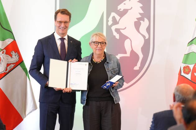 NRW, Magdalene Arndt erhält Verdienstorden des Landes NRW
