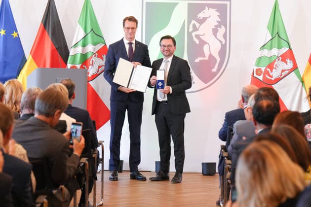 NRW, Thomas Kutschaty erhält Verdienstorden des Landes NRW