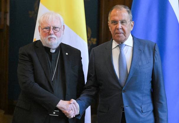 Russland, Vatikan-Außenbeauftragter Paul Gallagher zu Besuch in Moskau