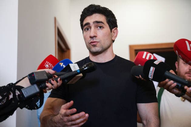 Armenien, Antikorruptionsverfahren gegen Robert Kotscharjan und seinen Sohn in Eriwan