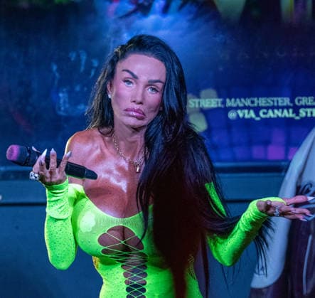 Celebrity, Musik, Katie Price Auftritt in Manchester