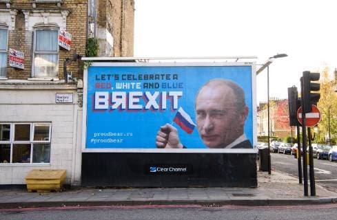 London, Brexit-Plakate mit Putin Konterfei