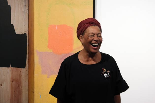 Arts, Carrie Mae Weems bei Pressekonferenz zur Ausstellung The Heart of the Matter im C O Berlin