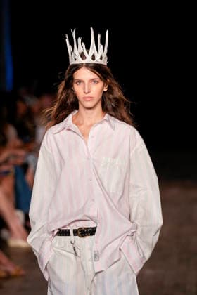 New York Fashion Week, Aknvas Modenschau