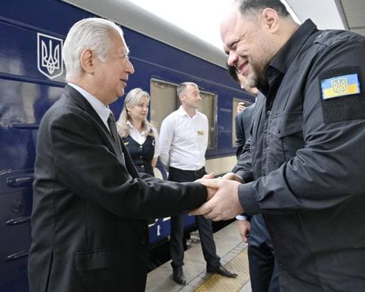 Ukraine, Eisuke Mori besucht Kiew