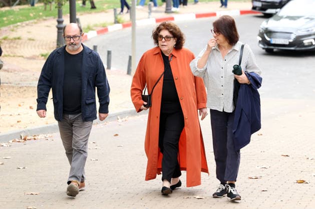Spanien, Familie und Freunde nehmen Abschied von Filmemacher Gonzalo Suarez in Madrid