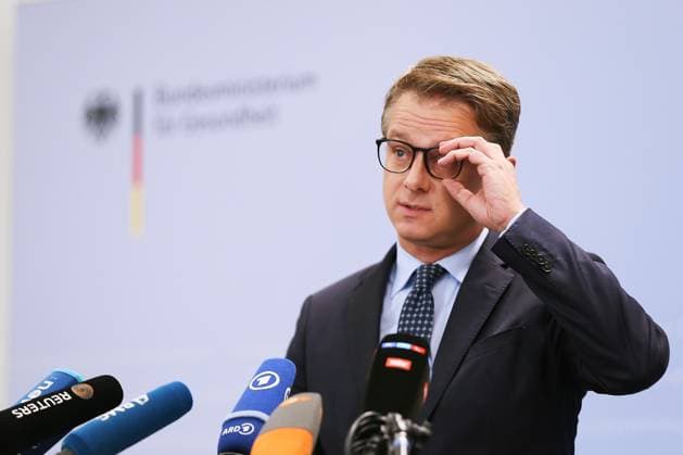 Berlin, Carsten Linnemann gibt Statement zur Neuordnung der Pflegeversicherung