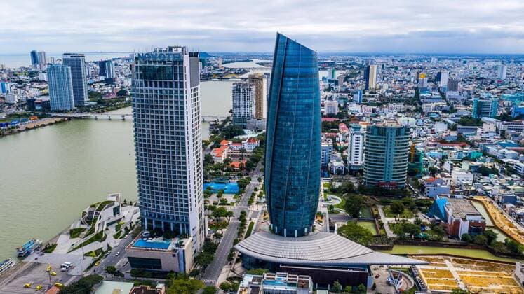Coronavirus, Vietnam lässt 80.000 Urlauber aus der Küstenstadt Da Nang bringen