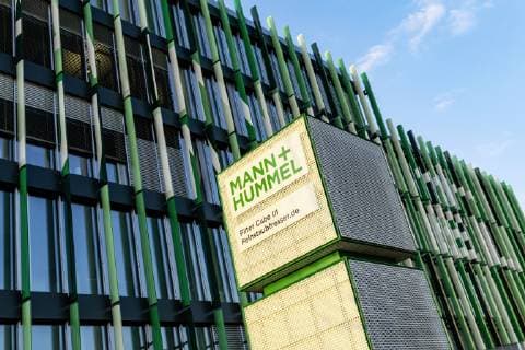 Autozulieferer Mann+Hummel plant Stellenstreichungen in Deutschland, Archivbilder