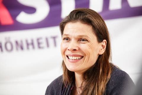 Berühmte Feministinnen, Stevie Schmiedel