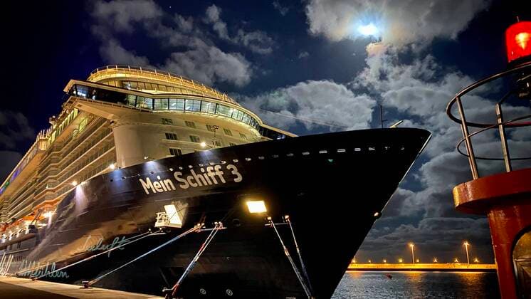 TUI Kreuzfahrtschiff Mein Schiff 3, Gesamte Besatzung wird auf Coronavirus getestet