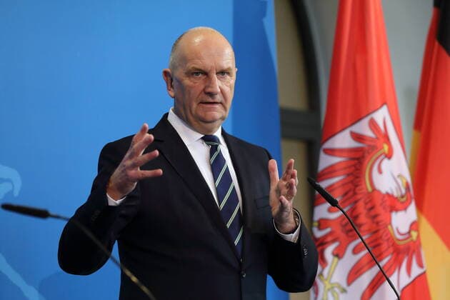 Coronavirus in Brandenburg, Dietmar Woidke Pressekonferenz zur aktuellen Lage