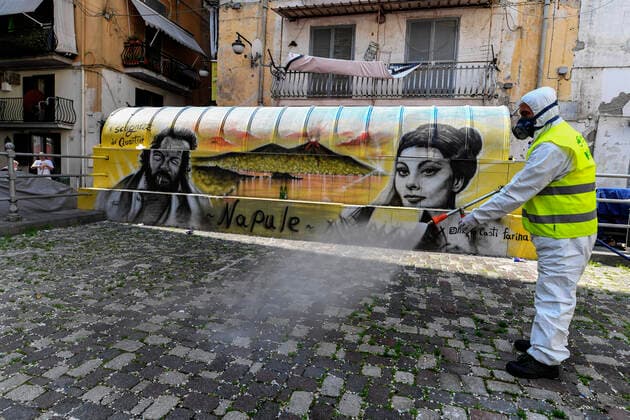 Coronavirus in Italien, Impressionen aus Neapel