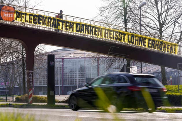Coronavirus in Dortmund, Banner für Pflegekräfte