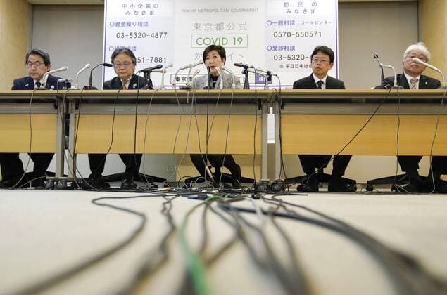 Coronavirus in Japan, Pressekonferenz mit Gouverneurin Yuriko Koike in Tokio