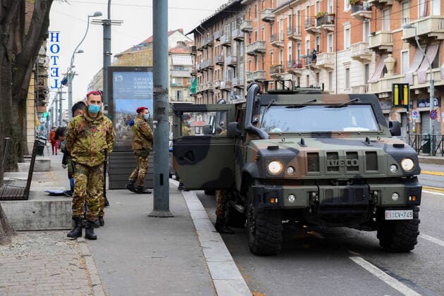 Coronavirus in Italien, Militär in Turin