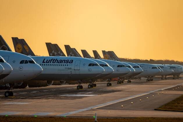 Coronavirus, Geparkte Lufthansa-Maschinen auf der Nordwest-Landebahn in Frankfurt