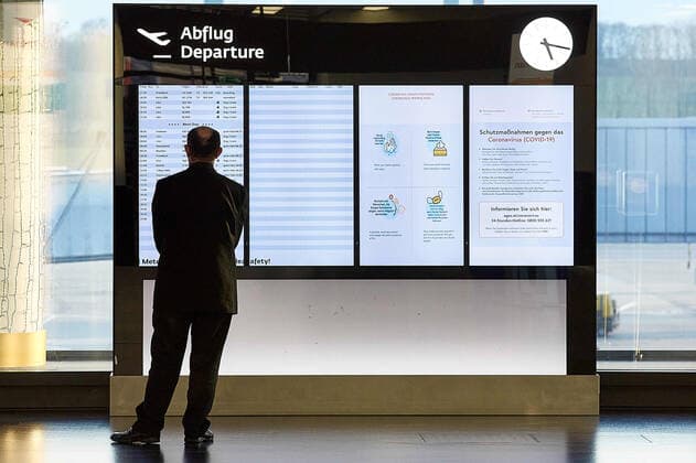 Coronavirus in Österreich, Rückgang an Flügen in Schwechat