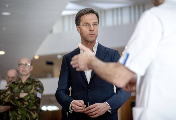 Coronavirus in den Niederlanden, Mark Rutte besucht Krankenhaus in Rotterdam